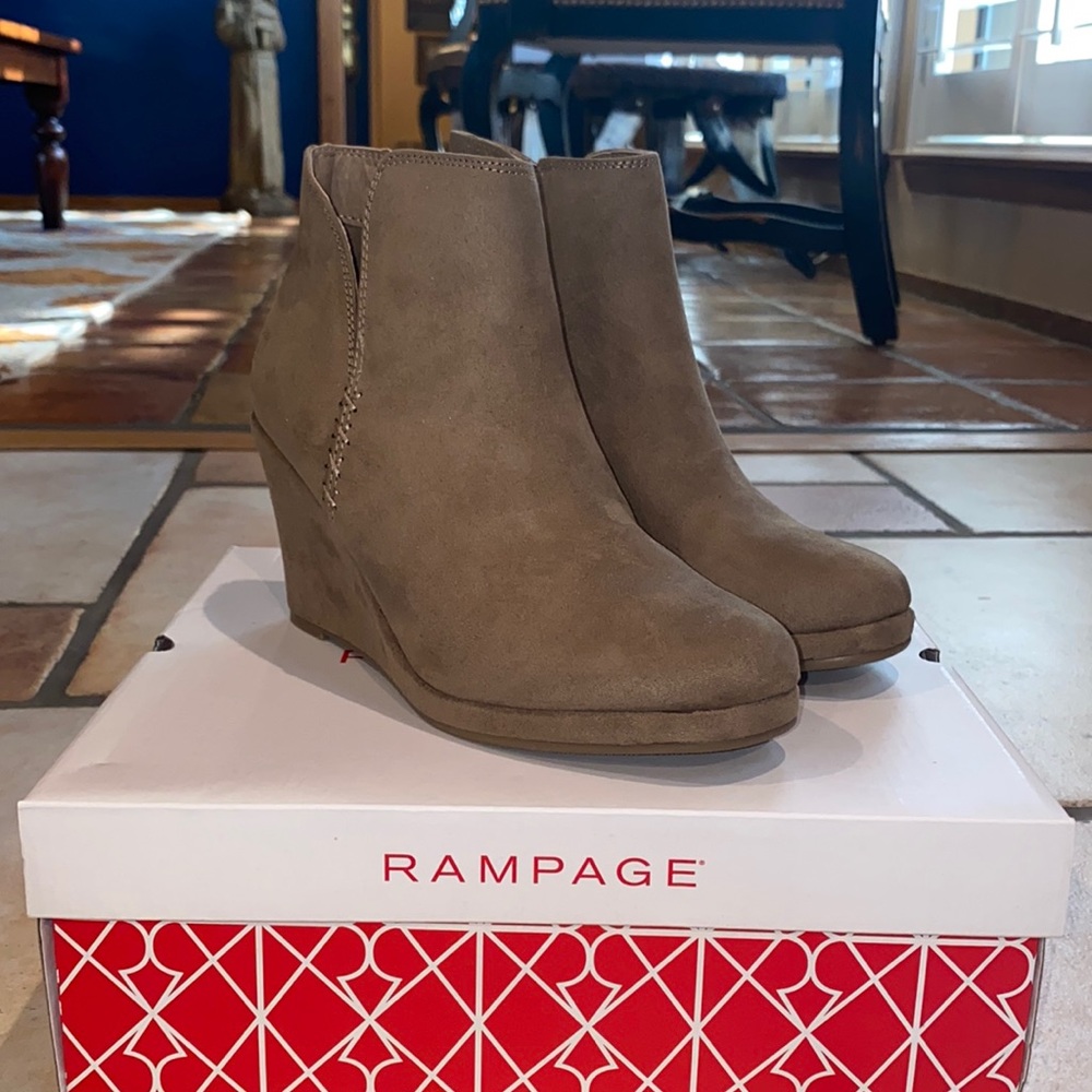 Rampage taupe booties